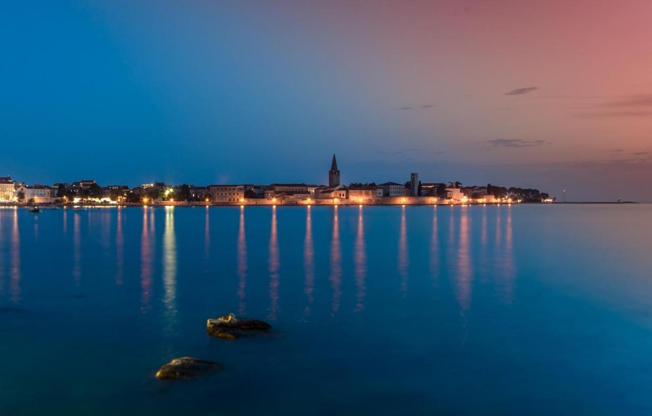 Rooms Vitoria On Joakim Square Porec Bagian luar foto